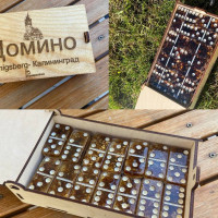домино из янтарной крошки и ювелирных смол