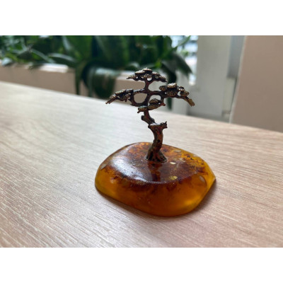 Латунная фигурка древо на янтаре
